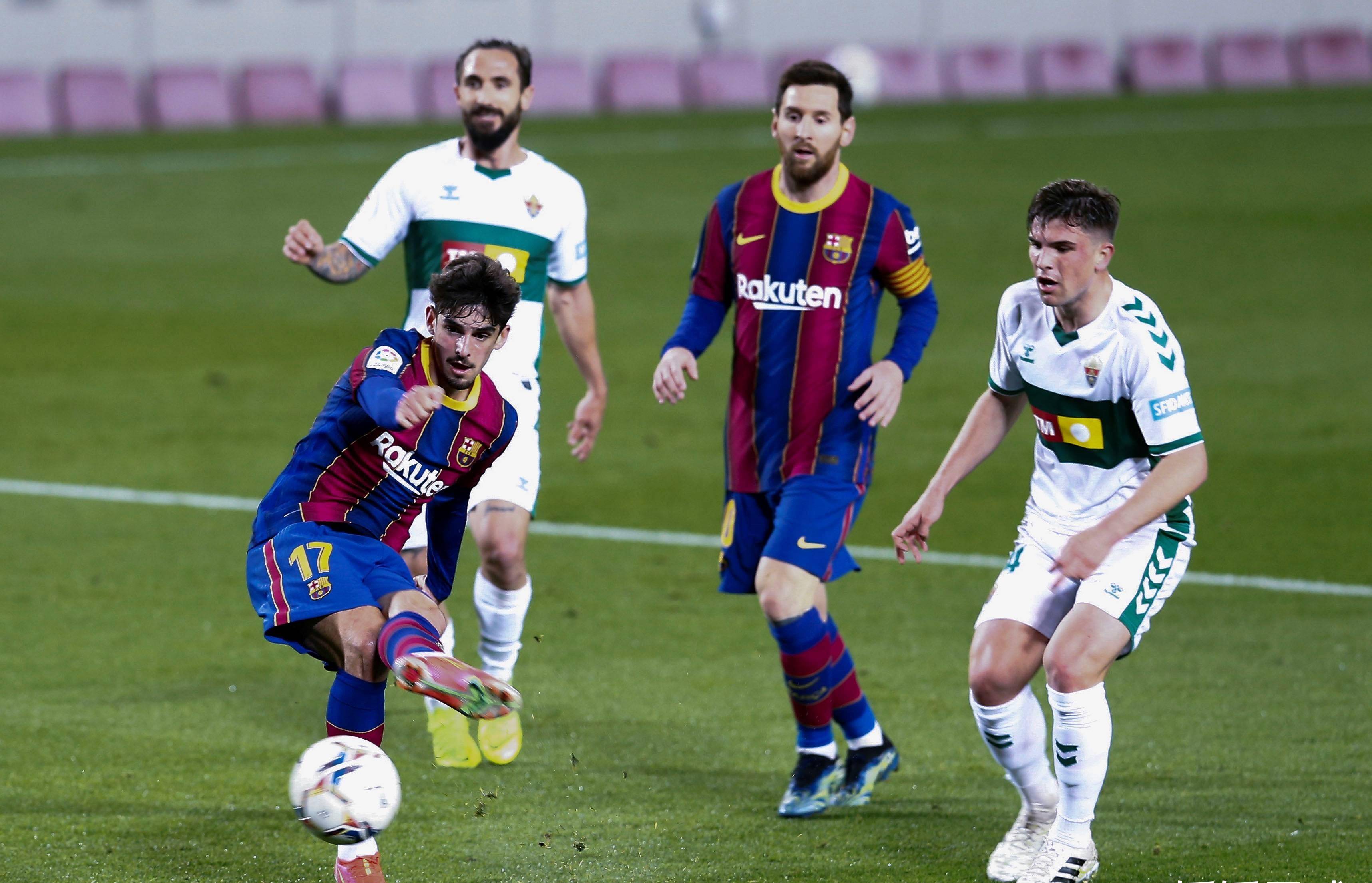 阿尔梅里亚力挽狂澜逆转马拉加，奥萨苏纳遗憾遭遇连败的简单介绍