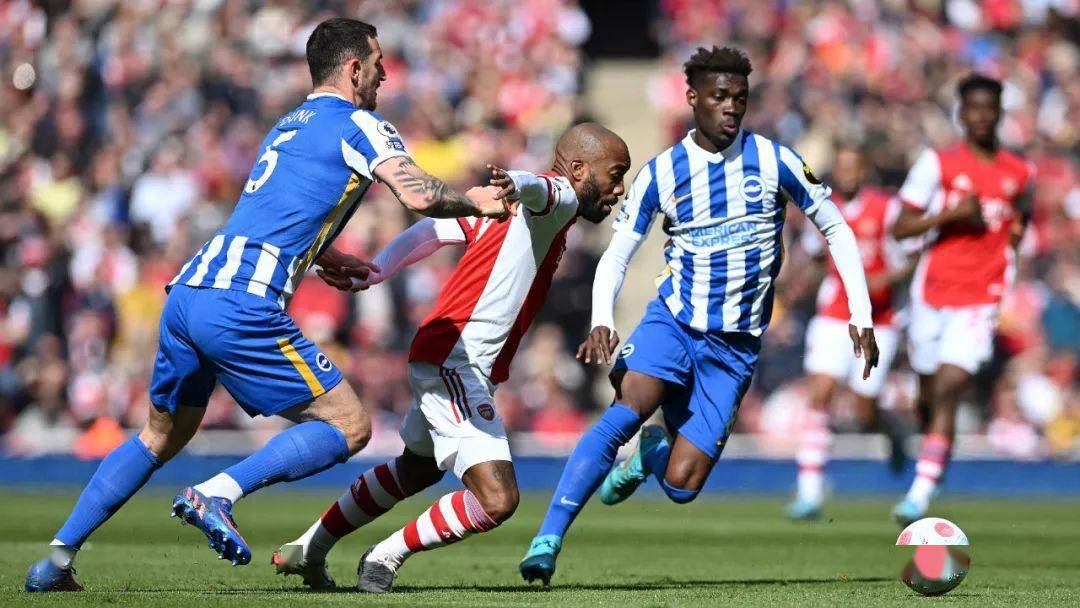 狼堡后防难守，连续遭遇对手破门的简单介绍