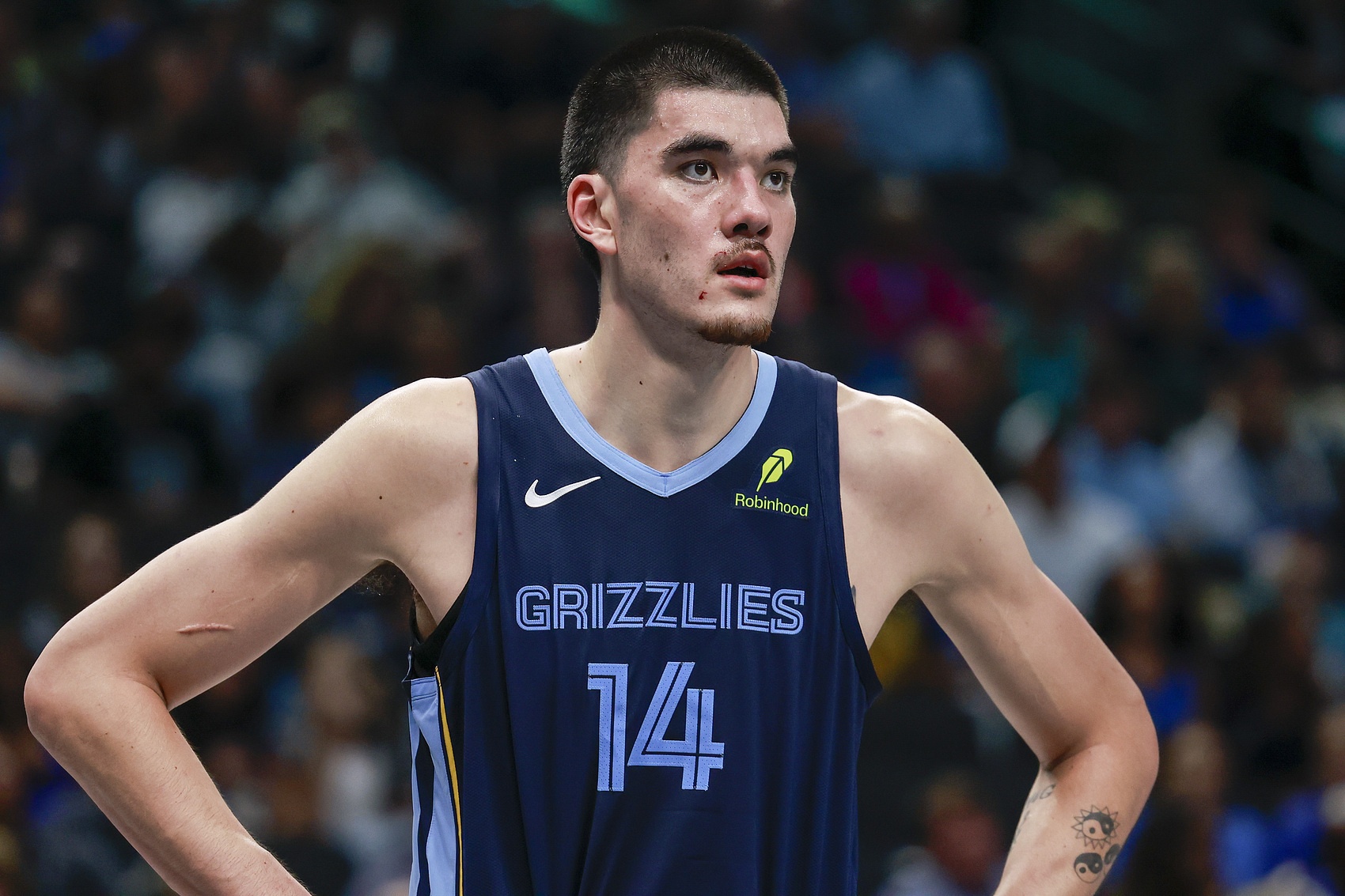 爱游戏在线-爵士中锋因紧急家庭事务离队