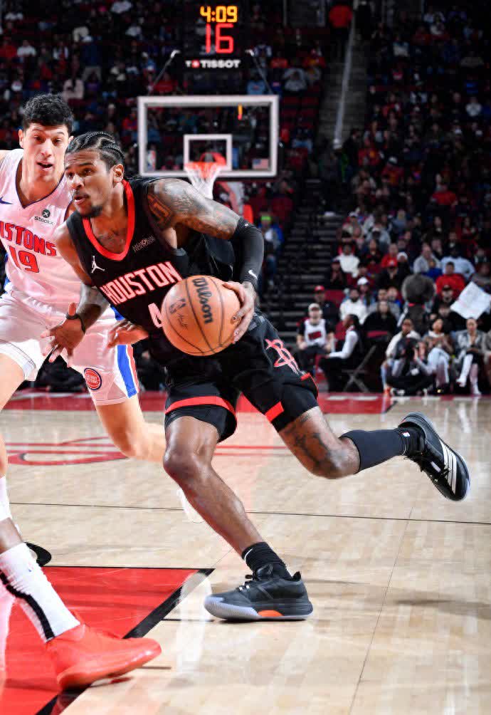 包含火箭遭遇两连败，状态下滑的词条