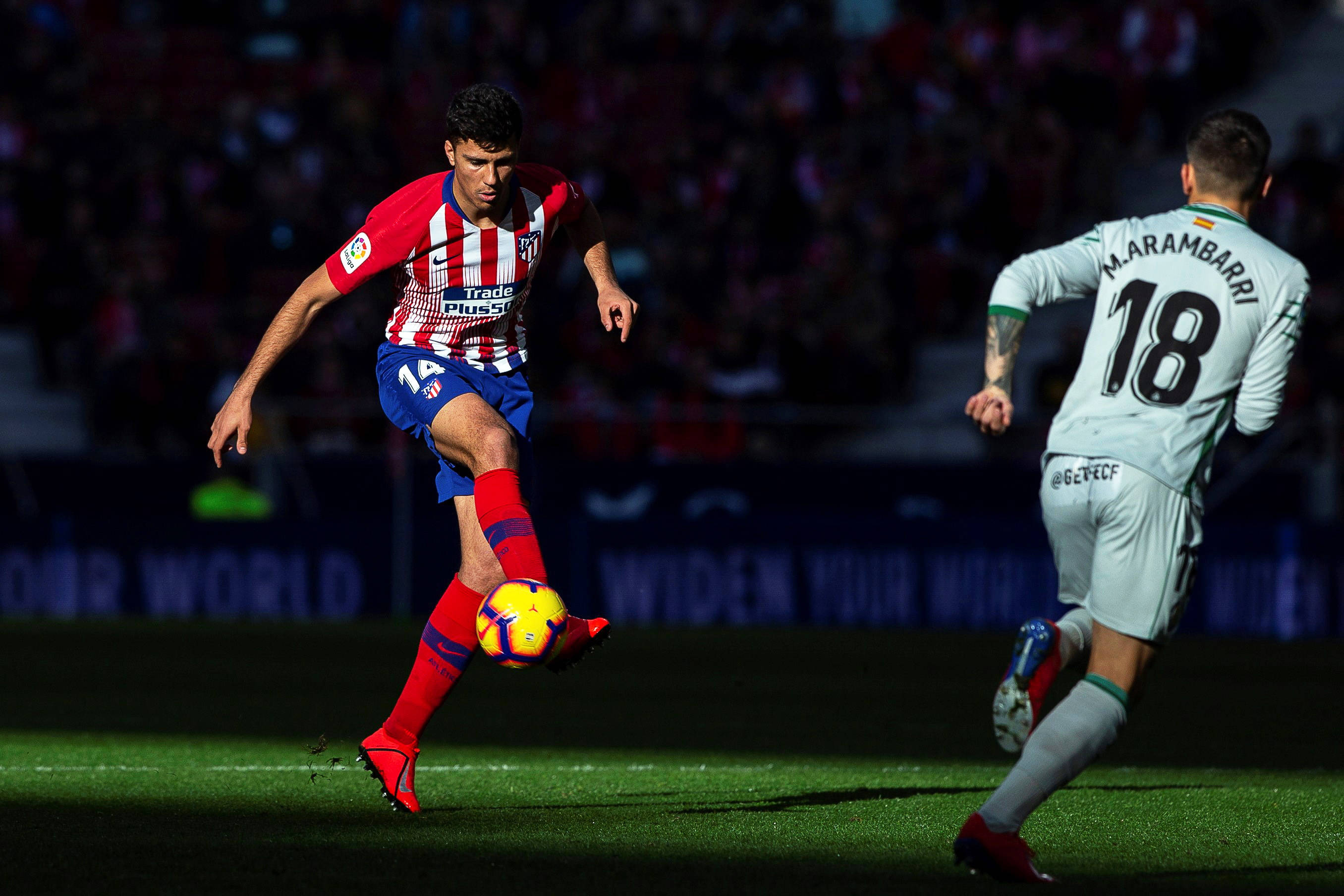 爱游戏体育直播-包含稳赢球队，马德里竞技获得胜利的词条