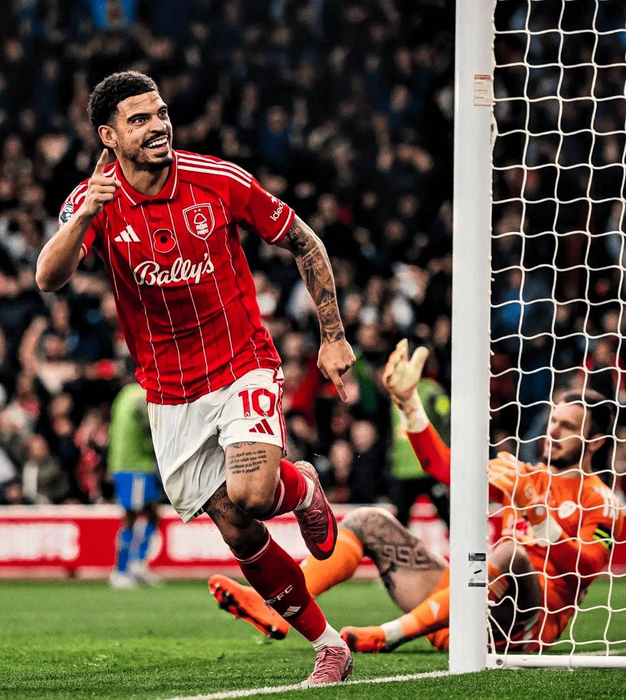 阿森纳胜利,继续保持英超前四 阿森纳胜利,继续保持英超前四